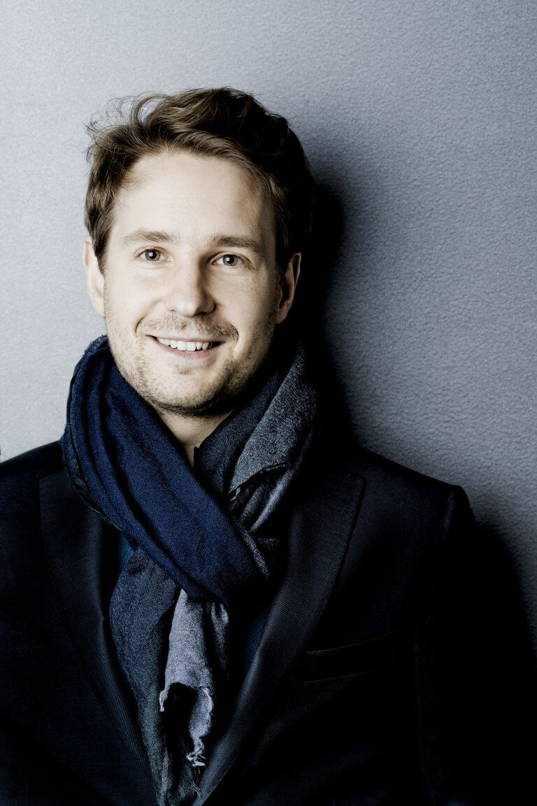 Clemens-Schuldt_1c_Marco-Borggreve-768x1152